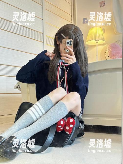 有趣的小嘴巴：17吃瓜中心首页的入口太神奇，不看可惜！