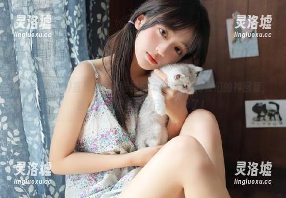 51cg吃瓜 首页神评:看到51cg吃瓜上网友们的神回复,我真的只能举手称臣,太妙了!