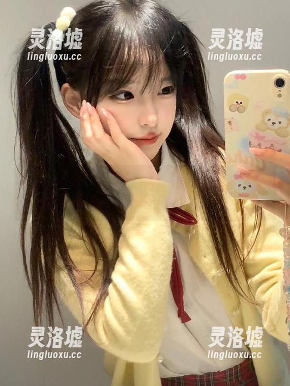 我现在在51吃瓜网页上看着下载的链接，似乎在等待一场浪漫邂逅。