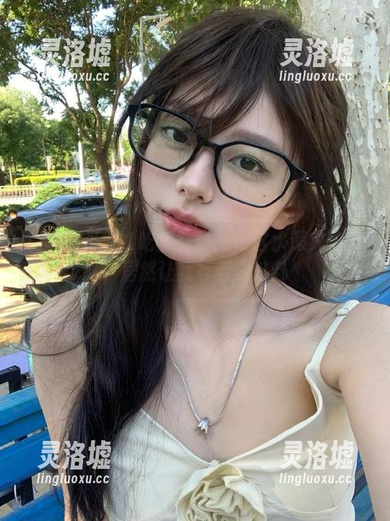 51吃瓜 51吃瓜在线:在这水深火热中,居然让我等着刷八卦