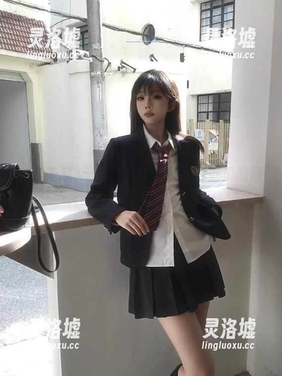 无聊归无聊，不过51吃瓜的网页上总能找到点爆料乐趣