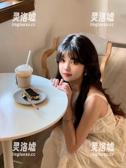 吃饭一边瞄一眼“91吃瓜”app，瓜瓜相传中午的欢乐时光！