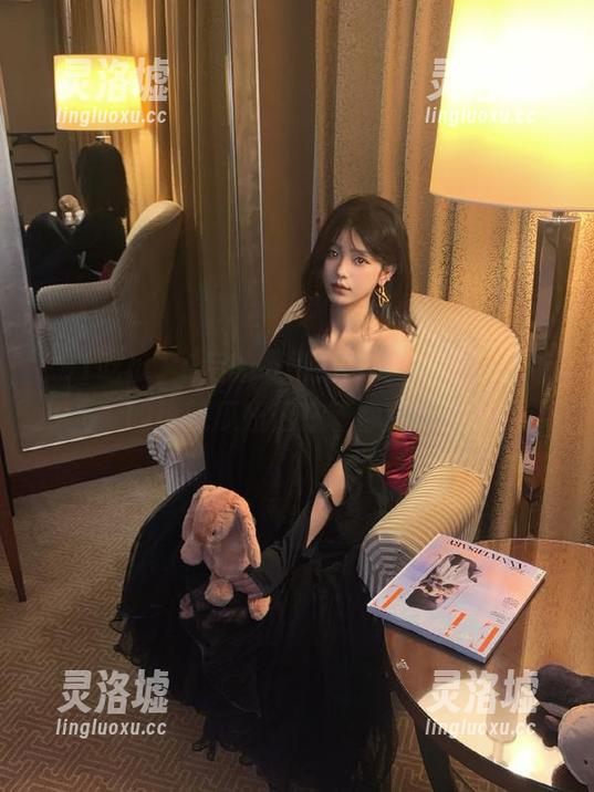 午后的慵懒时光，91吃瓜网址的热辣瓜妞们在等你种草！
