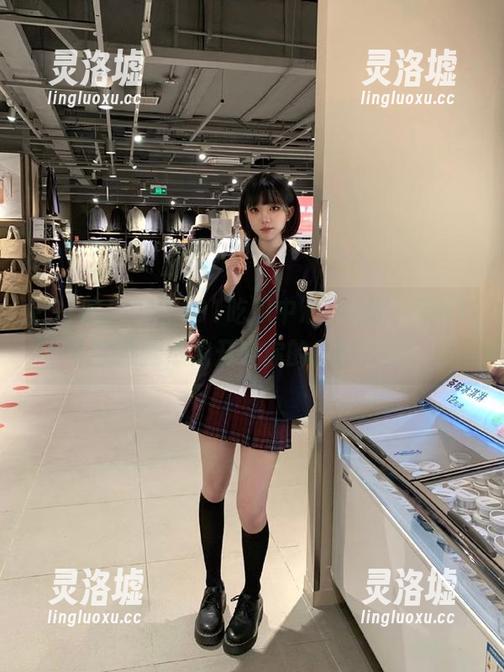 91吃瓜中心ios版，用KTV的嗨翻热浪开始你的瓜娱之旅！