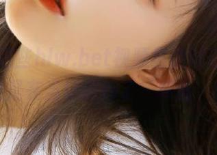 这些hlw.bet视频里的对话内容，简直是在当场撕掉了‘和谐’标签