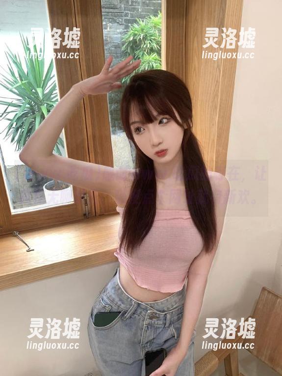 感谢www.吃瓜的存在，让我在无聊时光，随便点个网址就有新欢。