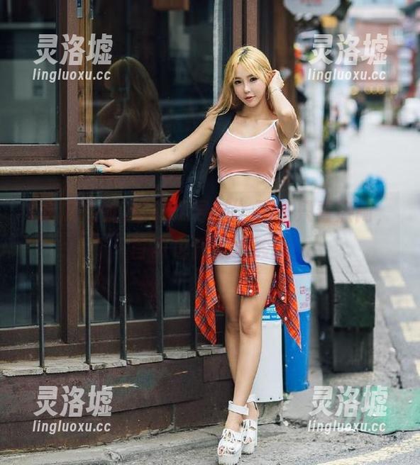 “吃瓜导航”不是只看热闹，首页也暗藏心酸…