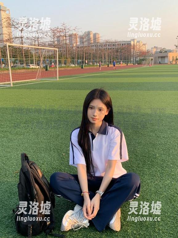 每个瓜都可以分享成纷争，www.51吃瓜网欢迎你的“点赞与掐架”！