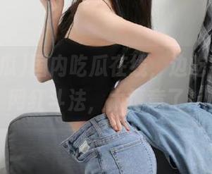 国内吃瓜在线，边吃零食边看网红斗法，太惬意了！