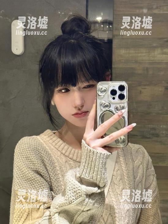 “网红黑料”更新了，又是一波瓜，让我来悄悄说说我的小想法。