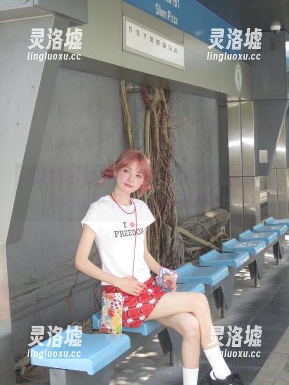 黑料不打烊的更新如潮水，传送门一开，八卦扑面而来！