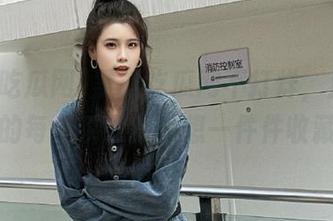 黑料吃瓜网不打烊，反差女神的每个瞬间我都想一件件收藏！