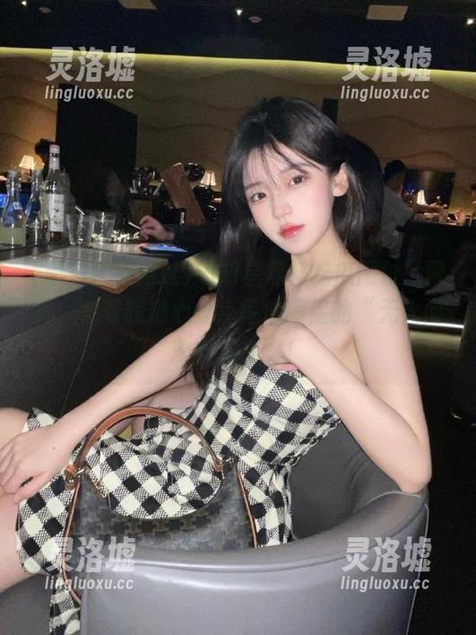 “明星黑料吃瓜网址”网页，等着我精心盘点每位明星的“无人问津大揭秘”！