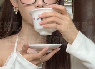 下载“黑料正能量”，让每一次链接直接点燃你的好奇火花！